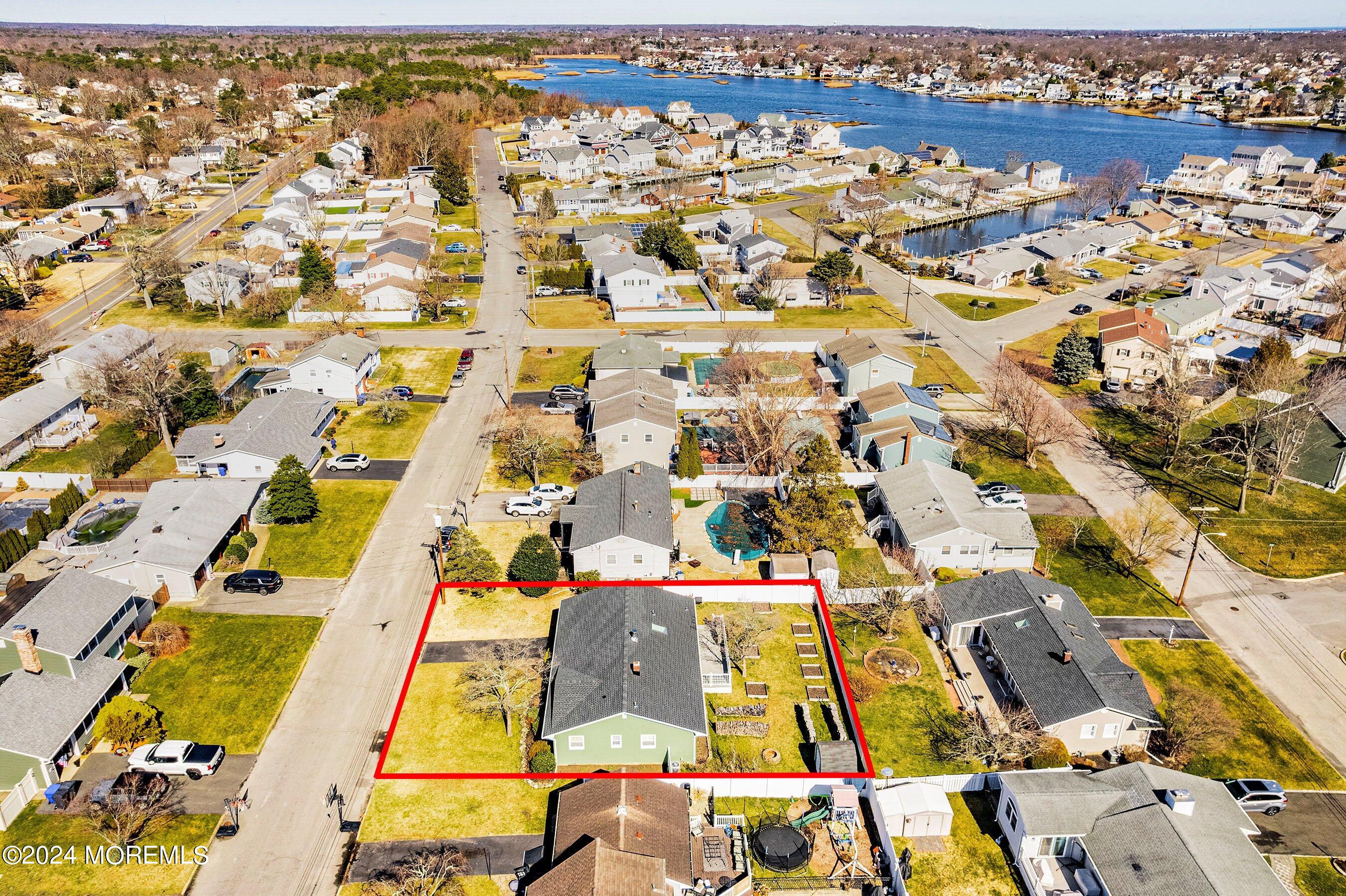 105 Leone Drive Brick, NJ 08724 - Photo 32 of 34 31-Right Aerial OUTLINE