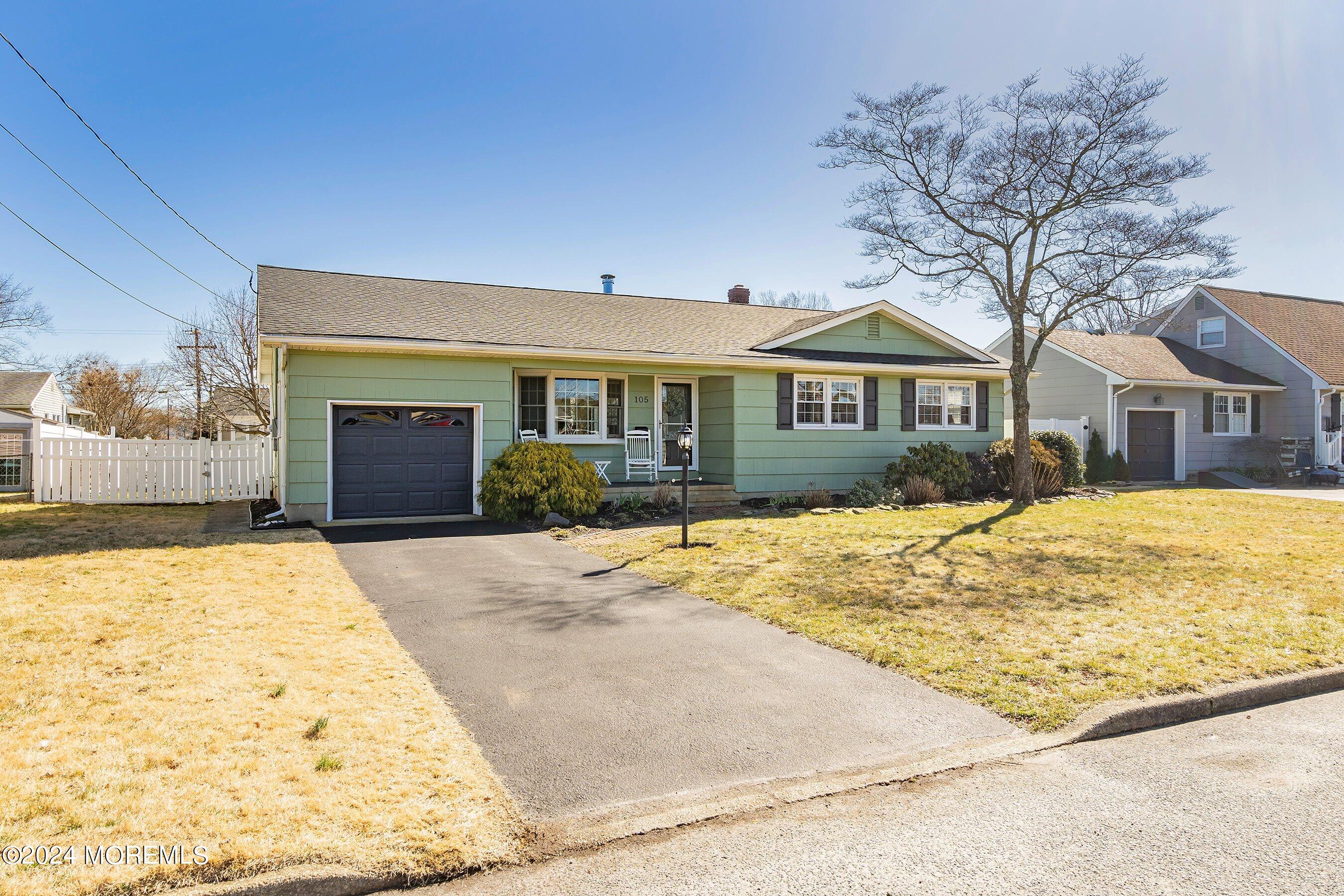 105 Leone Drive Brick, NJ 08724 - Photo 4 of 34 04-Front Left