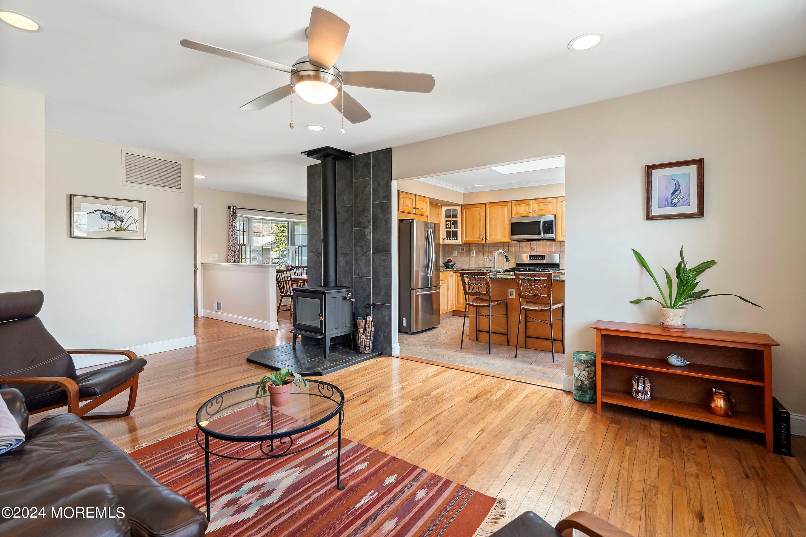 105 Leone Drive Brick, NJ 08724 - Photo 10 of 34 10-Living 1B