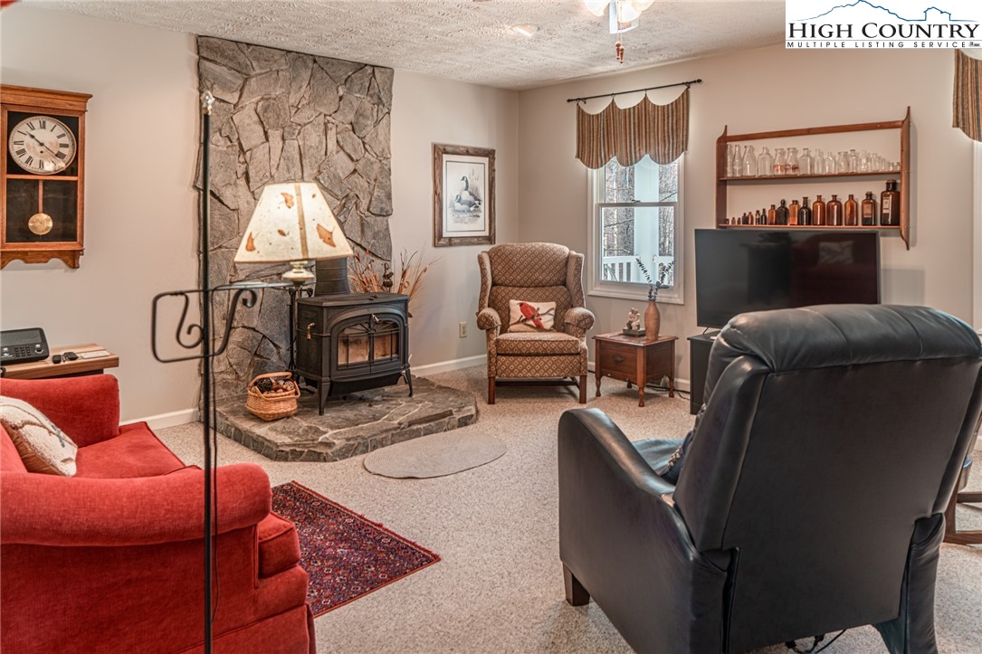 9570 3 Top Road Todd, NC 28684 - Photo 12 of 32 Gallery Image 12