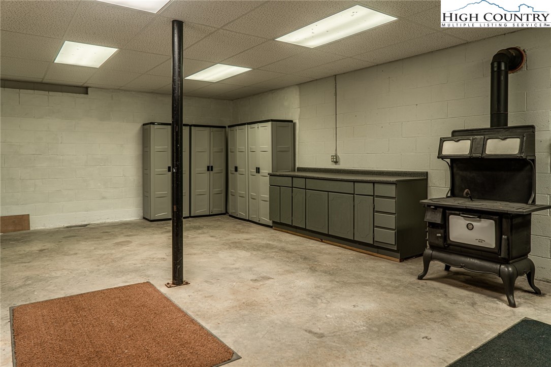 9570 3 Top Road Todd, NC 28684 - Photo 29 of 32 Gallery Image 29