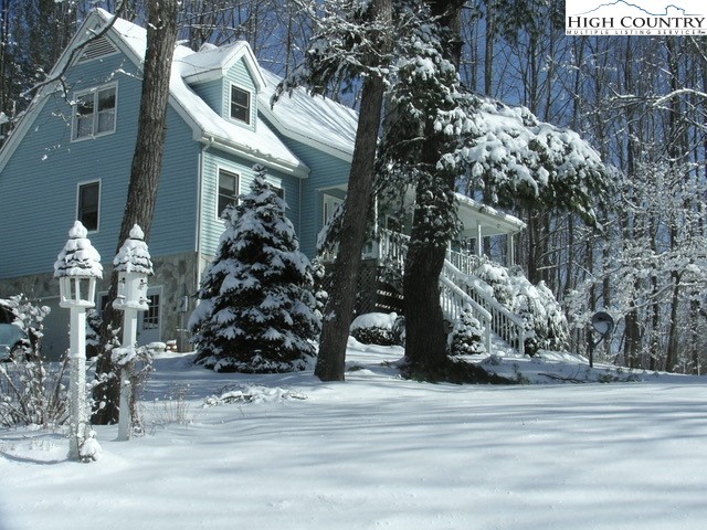 9570 3 Top Road Todd, NC 28684 - Photo 5 of 32 Gallery Image 5