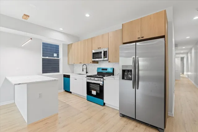 $2,450 | 4539 South Evans Avenue, Chicago, IL 60653