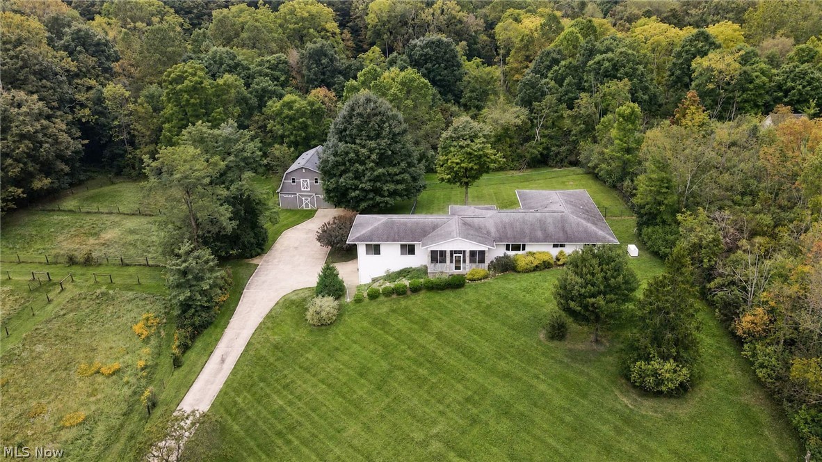 11226 Sperry Road Chesterland, OH 44026 - Photo 4 of 38 Gallery Image 4