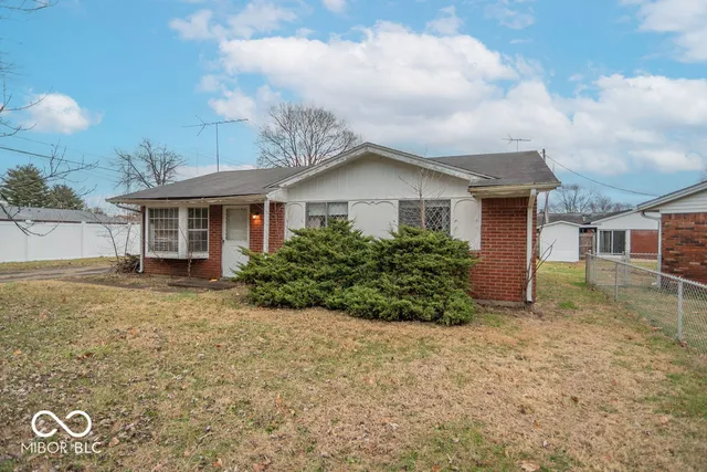 $99,900 | 1215 North Gladstone Avenue, Columbus, IN 47201