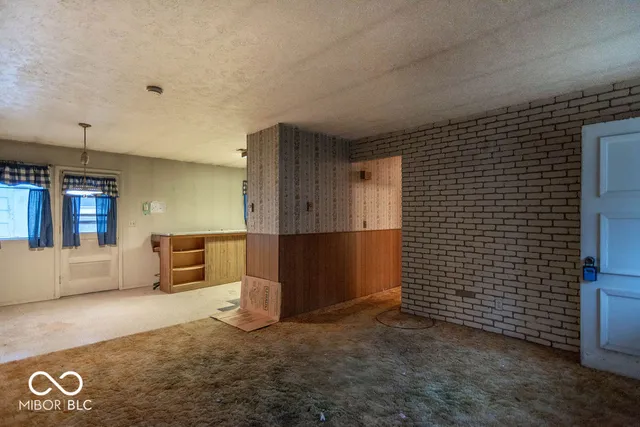 $99,900 | 1215 North Gladstone Avenue, Columbus, IN 47201