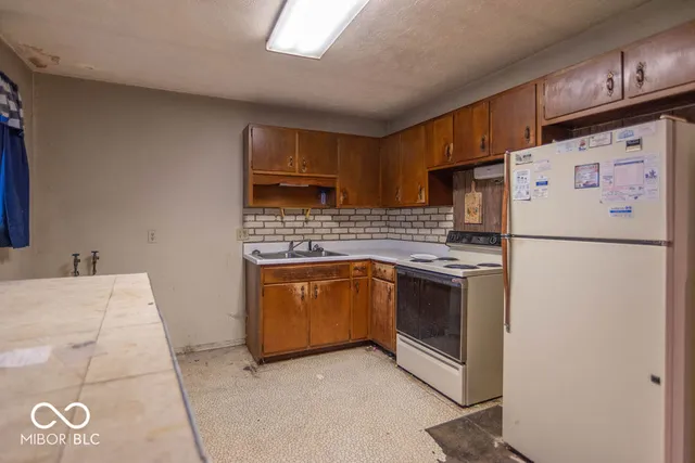 $99,900 | 1215 North Gladstone Avenue, Columbus, IN 47201