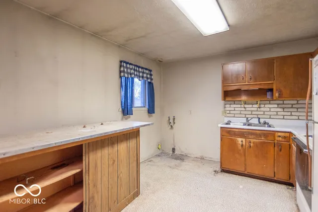 $99,900 | 1215 North Gladstone Avenue, Columbus, IN 47201