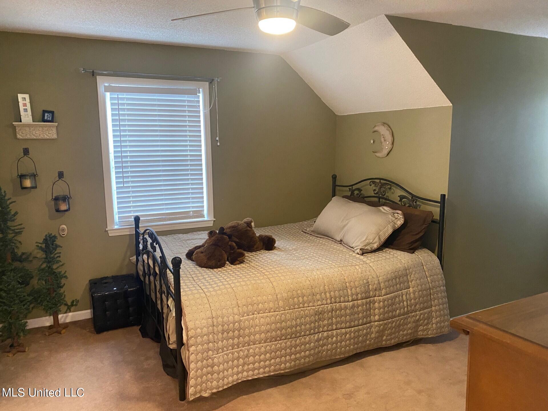 2085 Yellow Dog Road Senatobia, MS 38668 - Photo 26 of 48 Bed 3 up