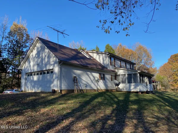$479,000 | 2085 Yellow Dog Road, Senatobia, MS 38668
