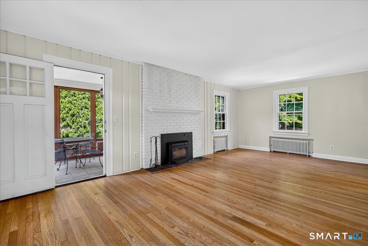 58 Myra Road Hamden, CT 06517 - Photo 3 of 38