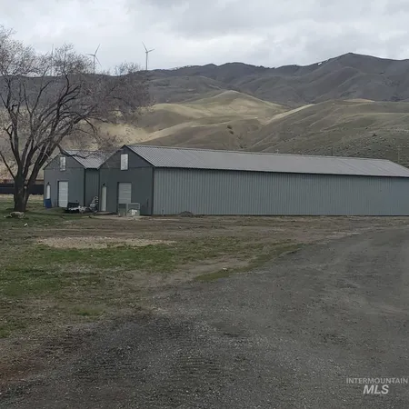 $520,000 | 300 Old Oregon Trail Highway, Huntington, OR 97907