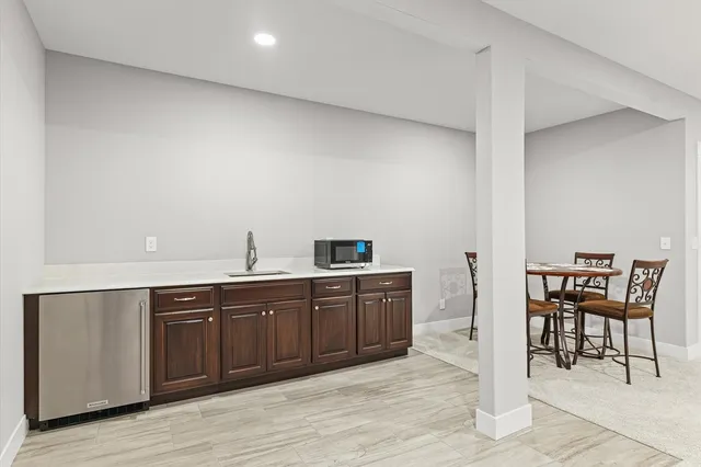 $699,900 | 1105 Glen Abbey Drive, Champaign, IL 61822