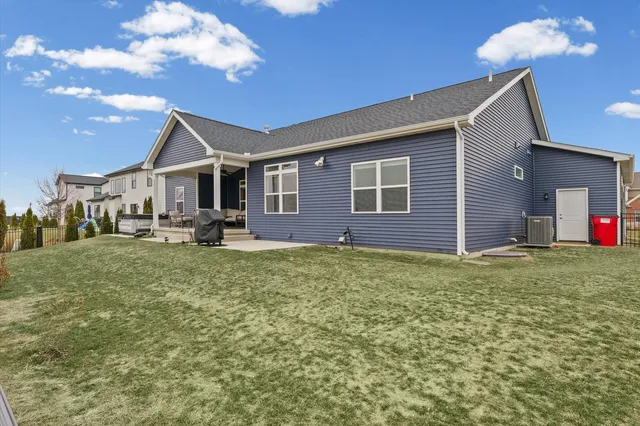 $699,900 | 1105 Glen Abbey Drive, Champaign, IL 61822