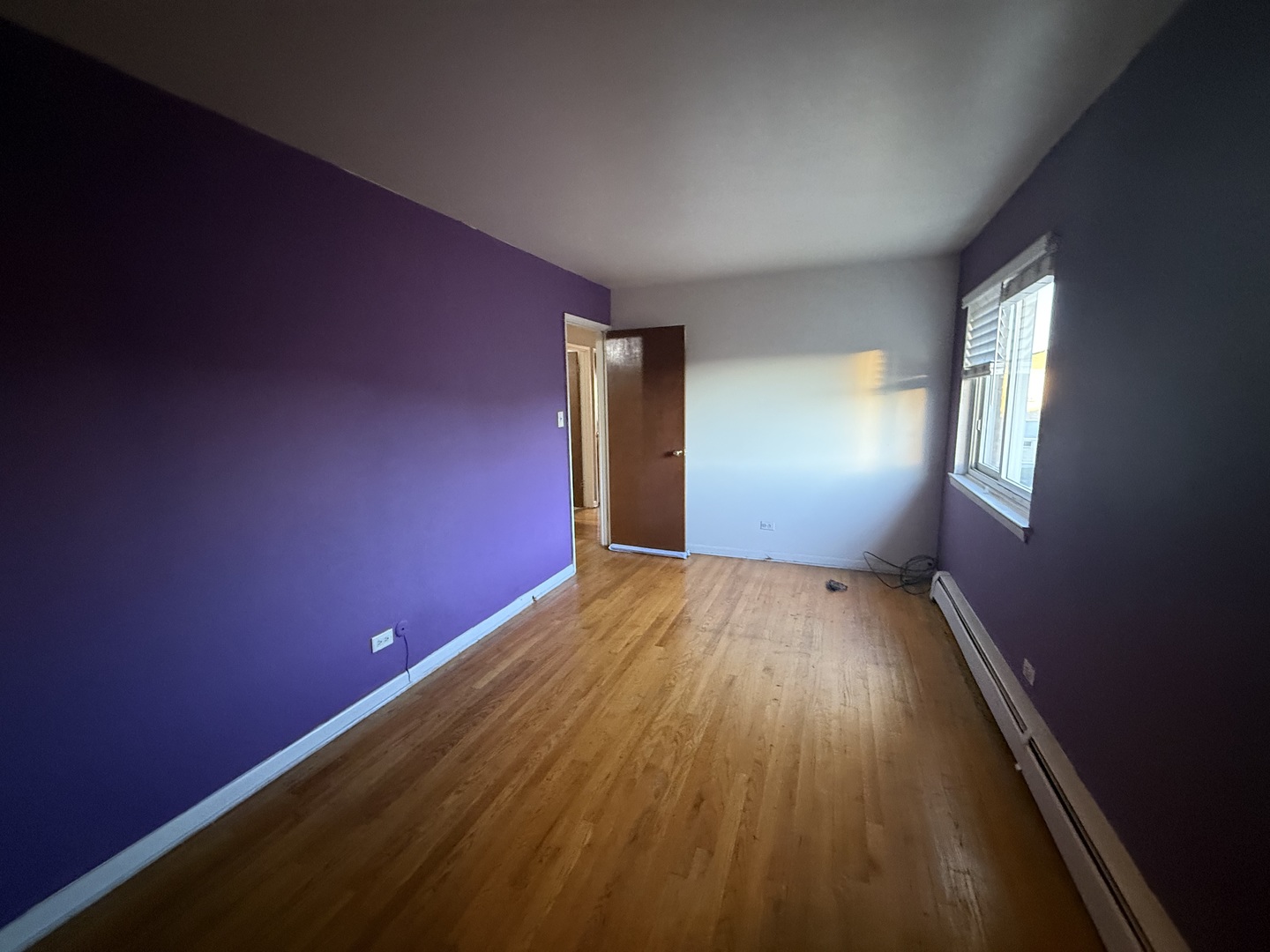 9575 Maple Drive, Unit 2S Rosemont, IL 60018 - Photo 7 of 12 a view of empty room with window