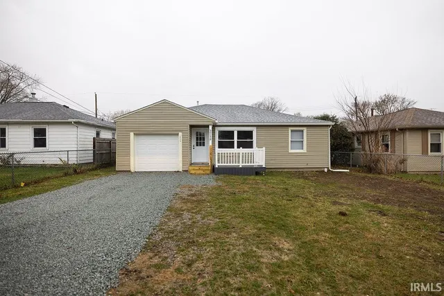 $134,900 | 2715 South Meeker Avenue, Muncie, IN 47302
