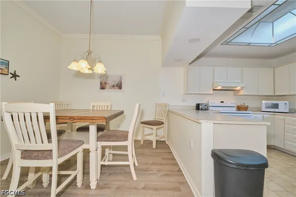 $2,000 | 5510 Southwest 4th Place, Unit 503, Cape Coral, FL 33914