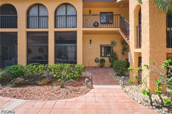 $2,000 | 5510 Southwest 4th Place, Unit 503, Cape Coral, FL 33914