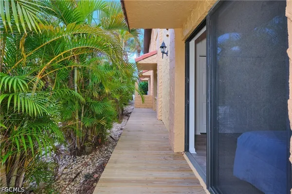 $2,000 | 5510 Southwest 4th Place, Unit 503, Cape Coral, FL 33914
