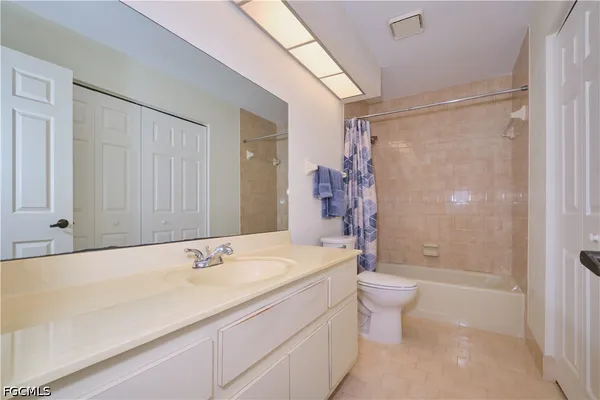 $2,000 | 5510 Southwest 4th Place, Unit 503, Cape Coral, FL 33914