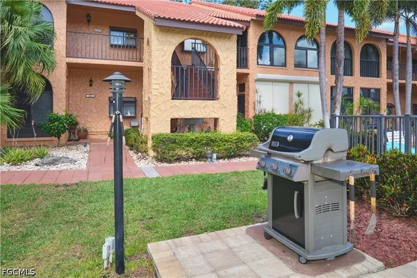 $2,000 | 5510 Southwest 4th Place, Unit 503, Cape Coral, FL 33914