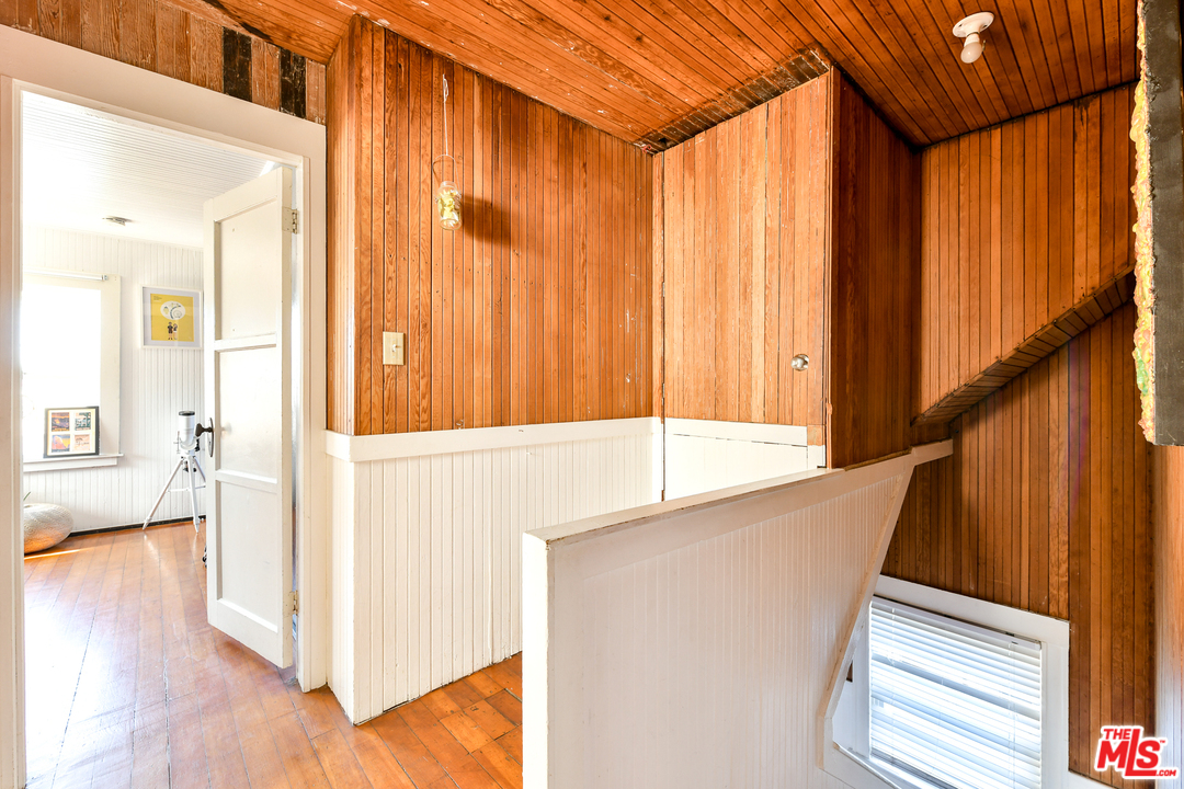 53 Dudley Avenue Venice, CA 90291 - Photo 14 of 28 a view of front door and porch