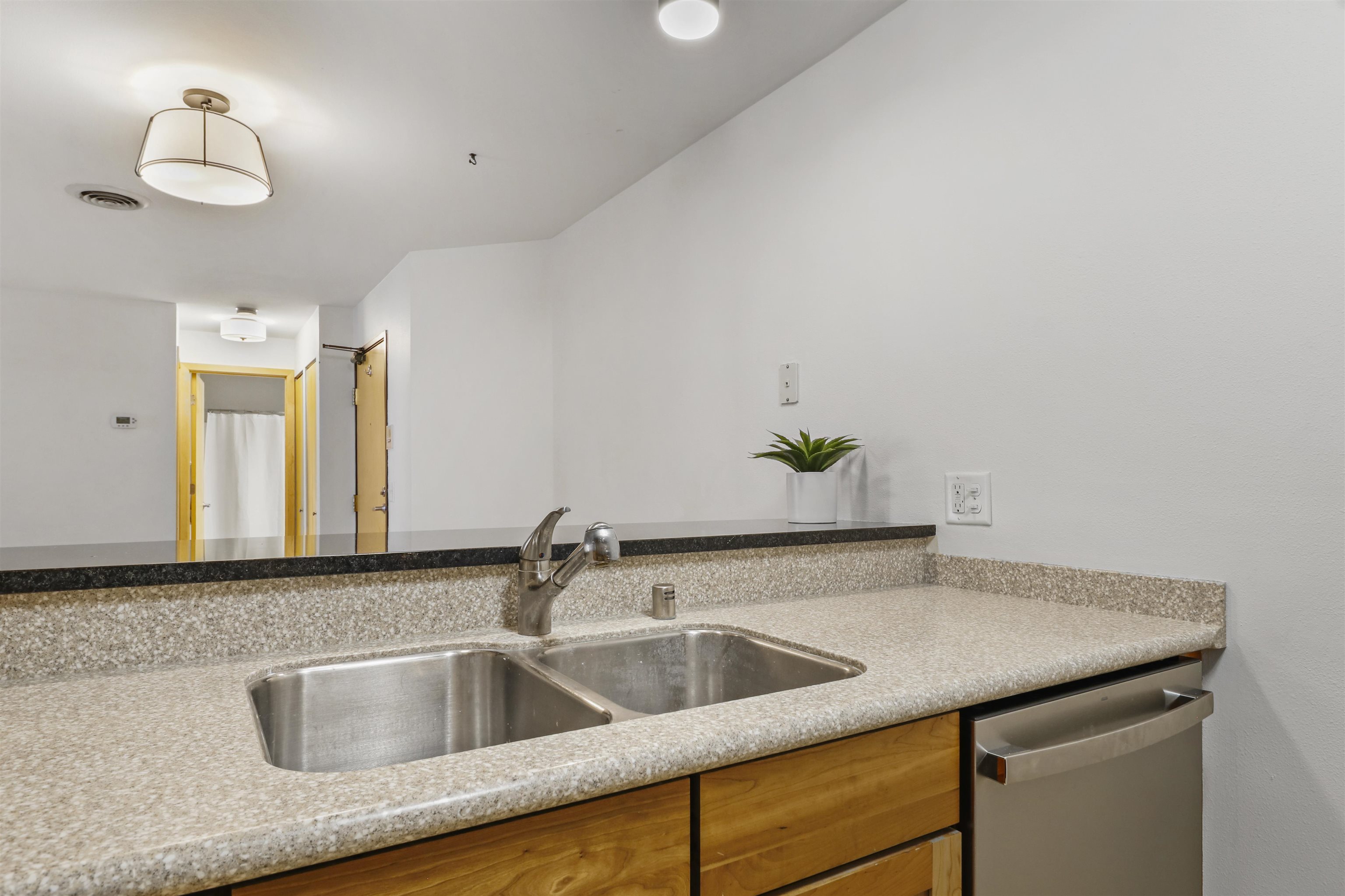 311 North Hancock Street, Unit 231 Madison, WI 53703 - Photo 12 of 32