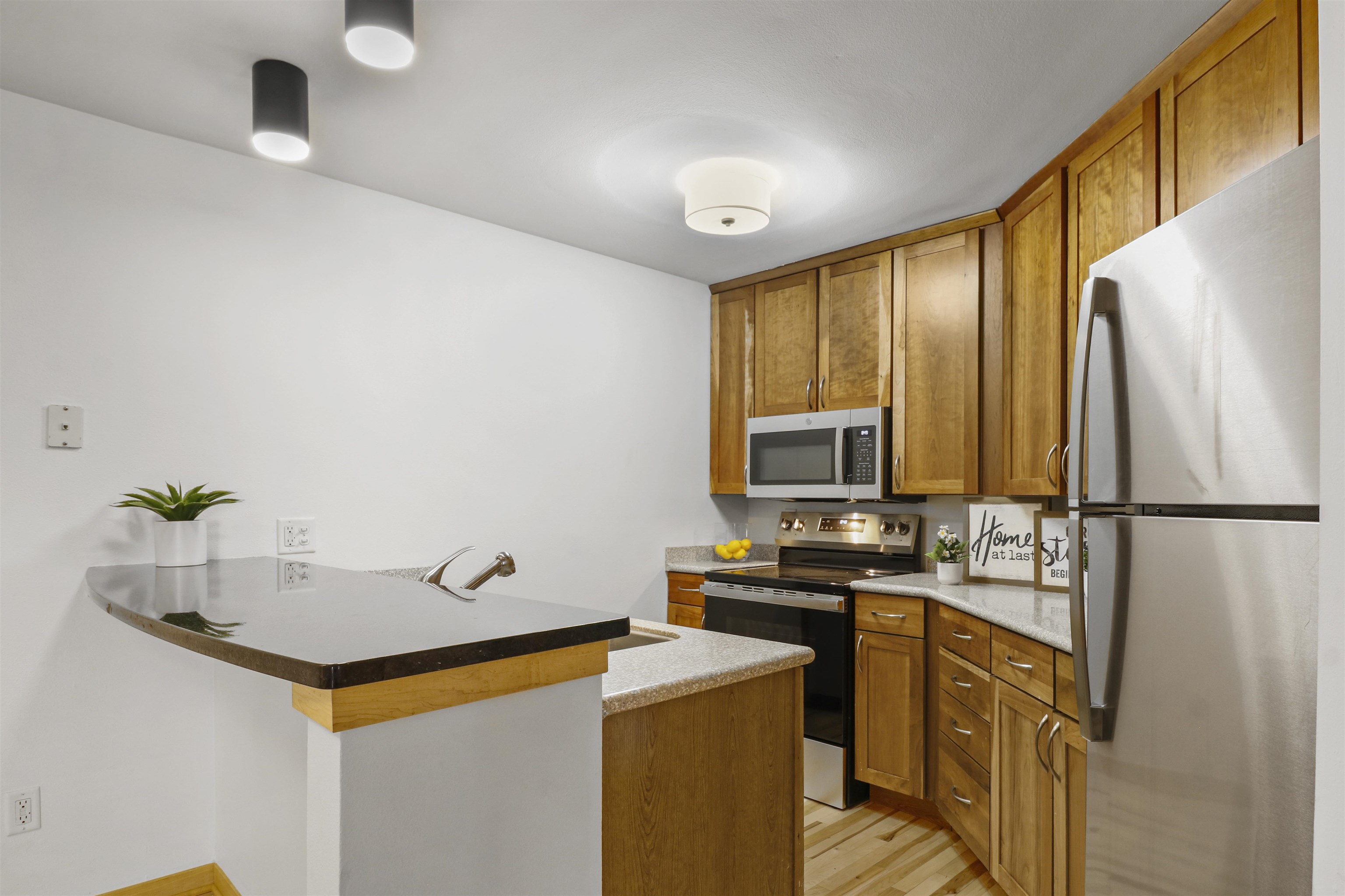 311 North Hancock Street, Unit 231 Madison, WI 53703 - Photo 10 of 32