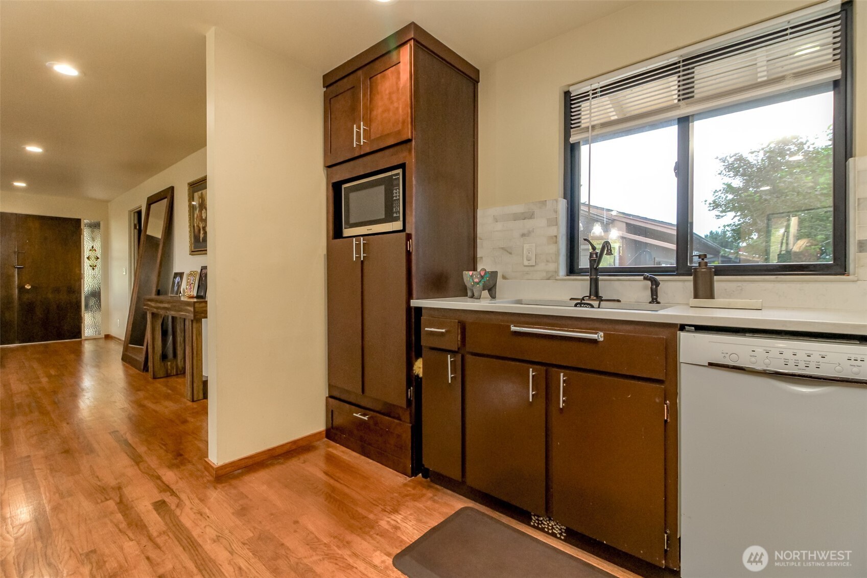 7227 South 128th Street Seattle, WA 98178 - Photo 7 of 40 Gallery Image 7