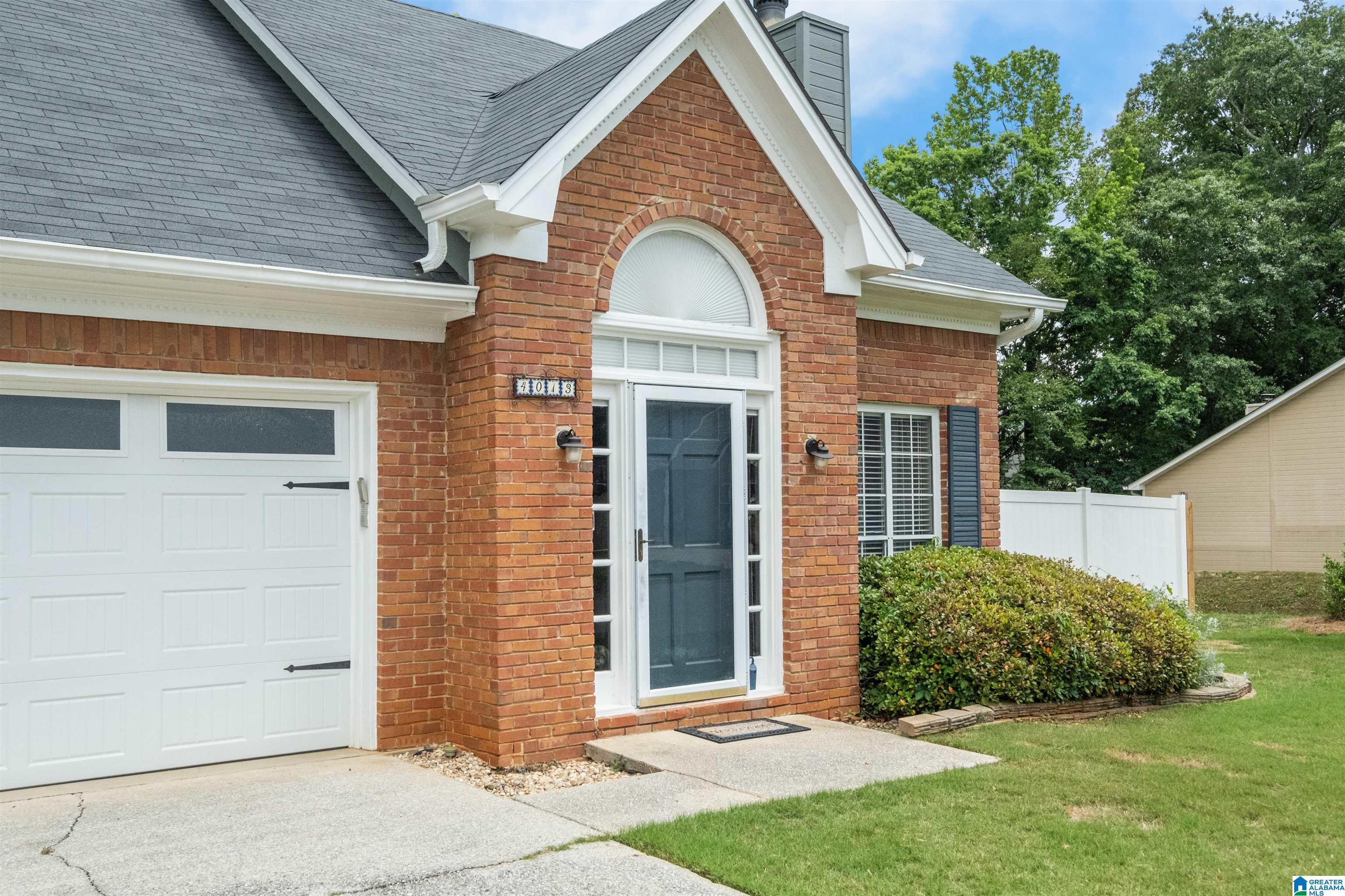 4013 Saddle Run Circle Pelham, AL 35124 - Photo 4 of 30
