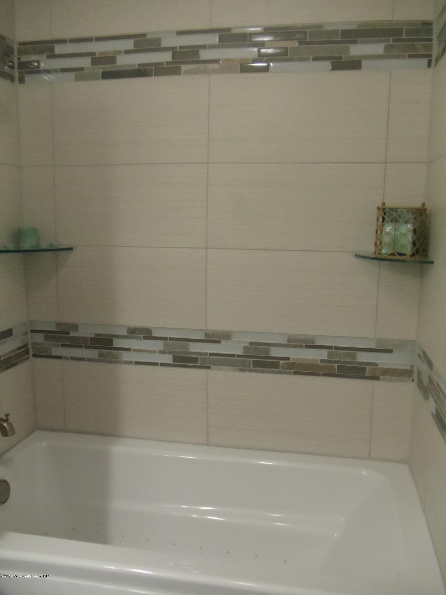 439 Line Road Aberdeen, NJ 07747 - Photo 15 of 22 a view of a bath tub