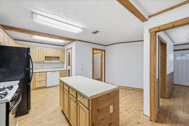 $175,000 | 2003 Gary Avenue, Nederland, TX 77627