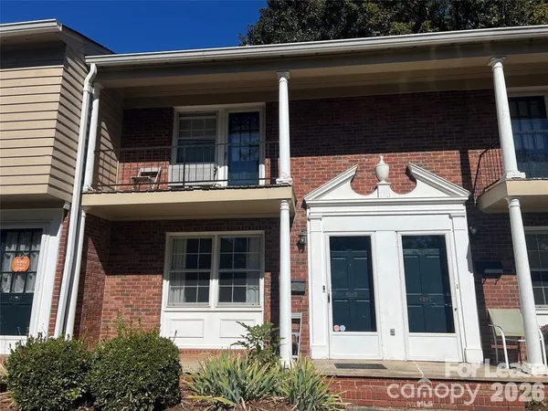 $1,100 | 626 Walnut Street, Unit D, Statesville, NC 28677