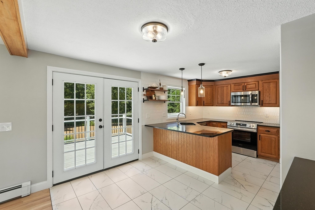147 Mort Vining Road Southwick, MA 01077 - Photo 8 of 36 Gallery Image 8