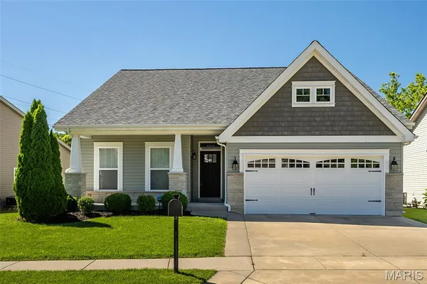 $389,900 | 4005 Hathaway Place, St. Peters, MO 63304