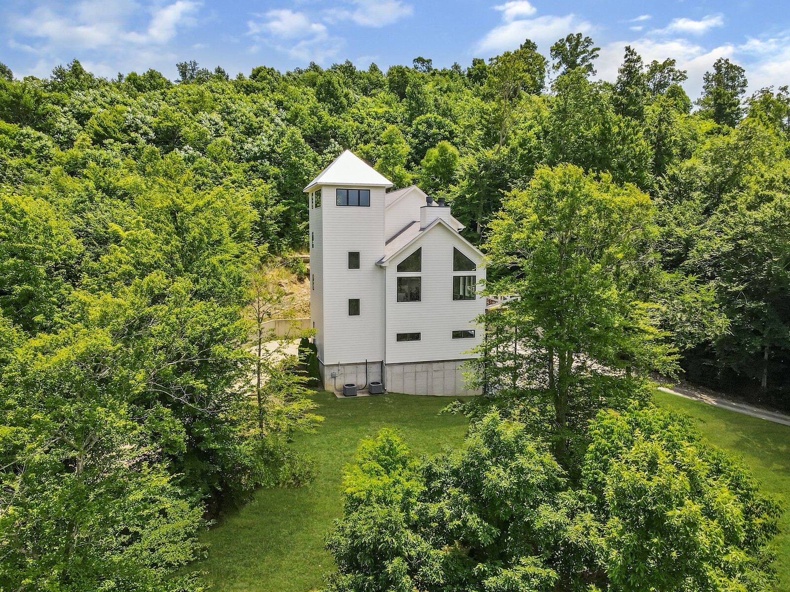 5304 Old Harding Road Franklin, TN 37064 - Photo 63 of 67 a view of a back yard of the house