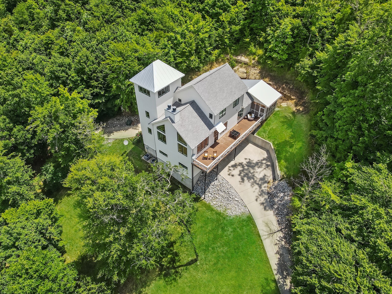 5304 Old Harding Road Franklin, TN 37064 - Photo 64 of 67 an aerial view of a house with a garden