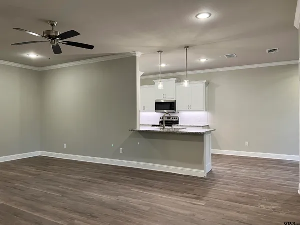$1,995 | 101 Maji Road, Whitehouse, TX 75791