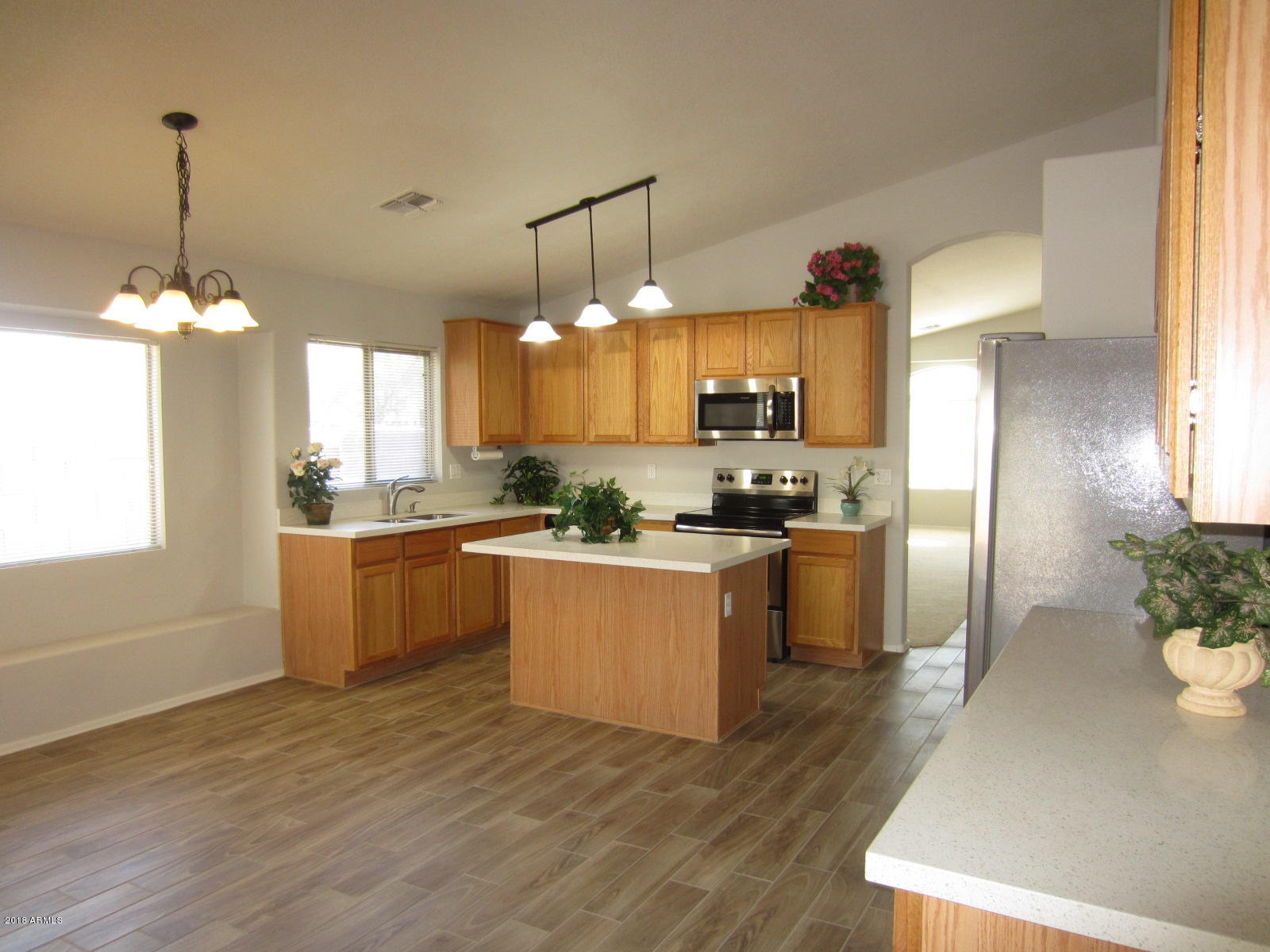 2202 West Darrel Road Phoenix, AZ 85041 - Photo 2 of 14 IMG_7135