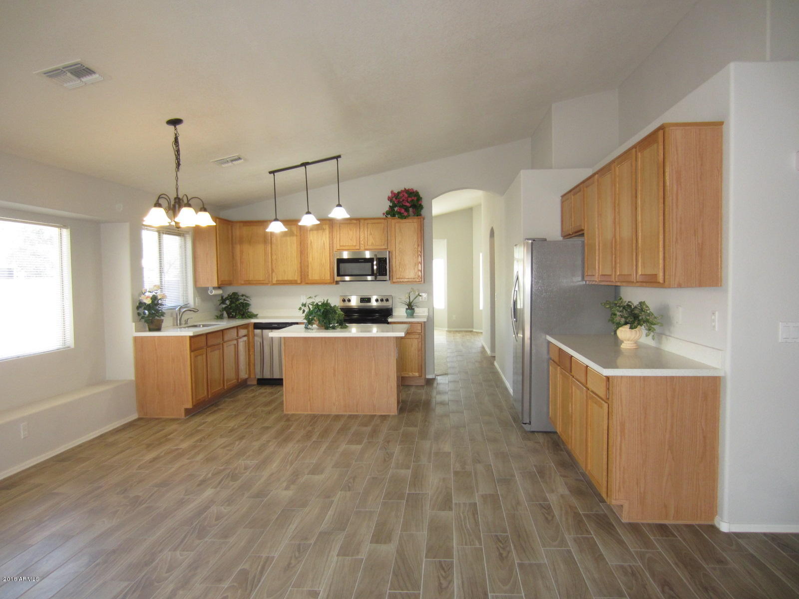 2202 West Darrel Road Phoenix, AZ 85041 - Photo 5 of 14 IMG_7139