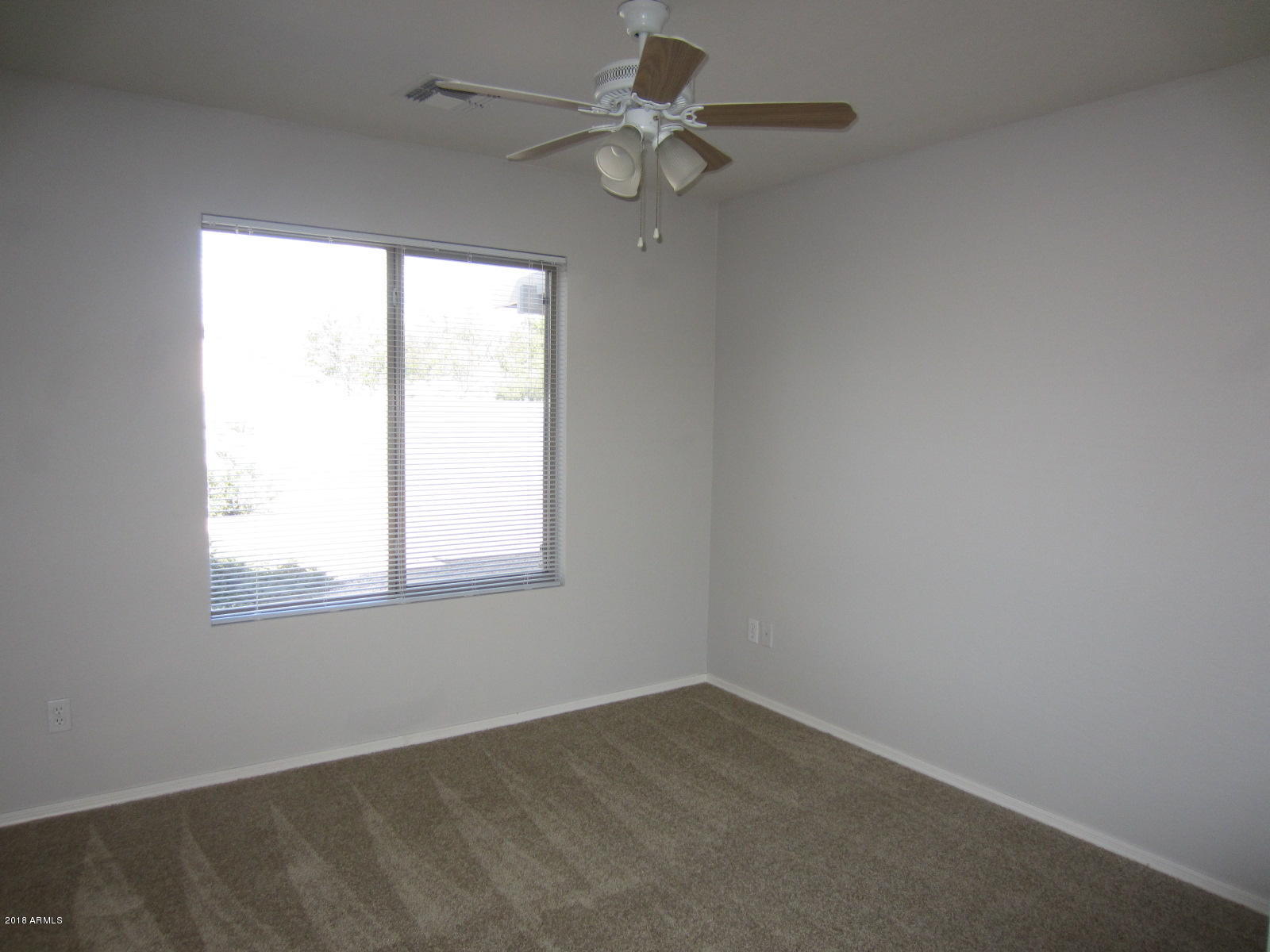 2202 West Darrel Road Phoenix, AZ 85041 - Photo 9 of 14 IMG_7142