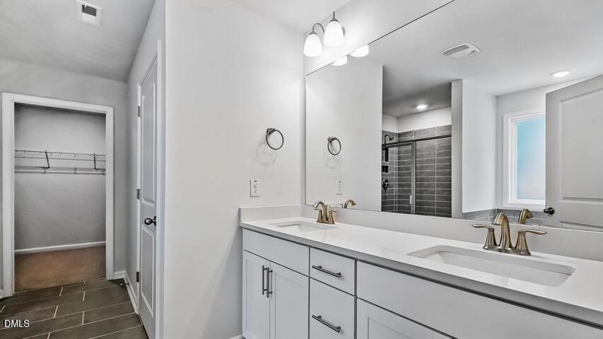 2218 Redpoll Drive Apex, NC 27539 - Photo 26 of 33 Bathroom