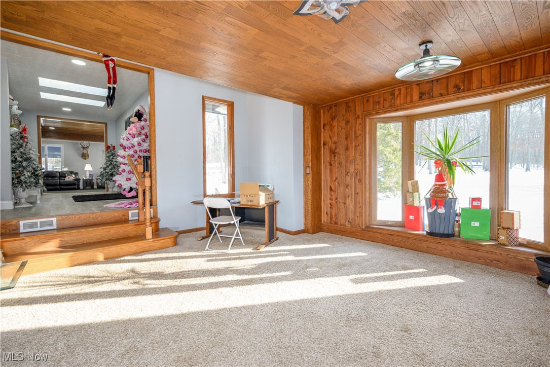 8731 Whipporwill Road Ravenna, OH 44266 - Photo 24 of 45 Family Room