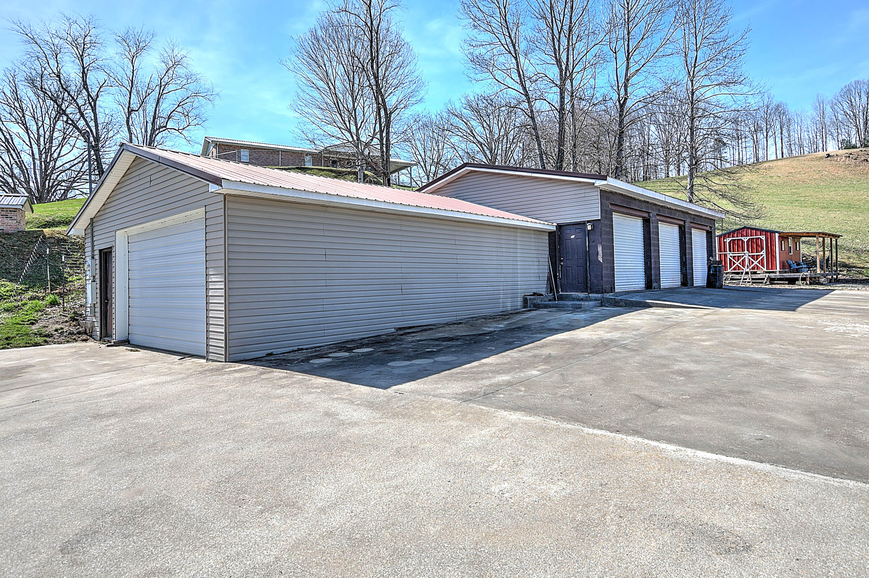 5223 Flat Gap Road Pound, VA 24279 - Photo 4 of 36 Flat Gap-38