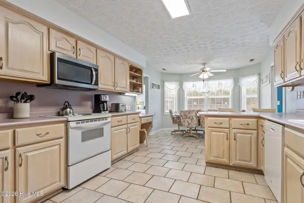 $815,000 | 303 Pine Knoll Circle, Pine Knoll Shores, NC 28512