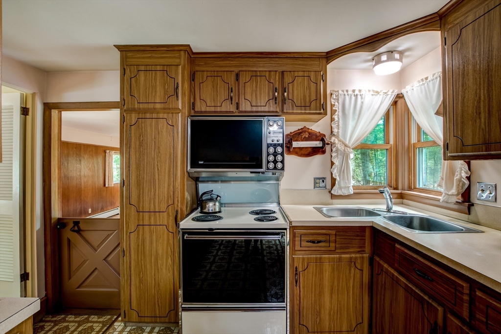487 Fitchburg State Road Ashby, MA 01431 - Photo 11 of 42
