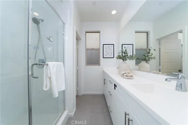 $950,000 | 217 Magnet, Irvine, CA 92618