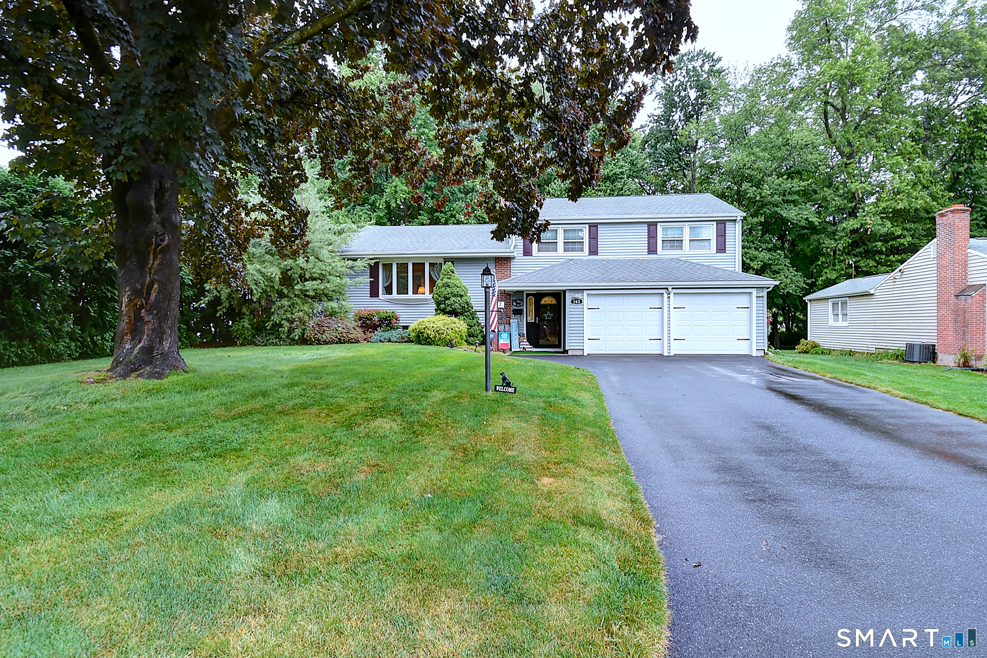 163 Dudley Road Wethersfield, CT 06109 - Photo 2 of 39