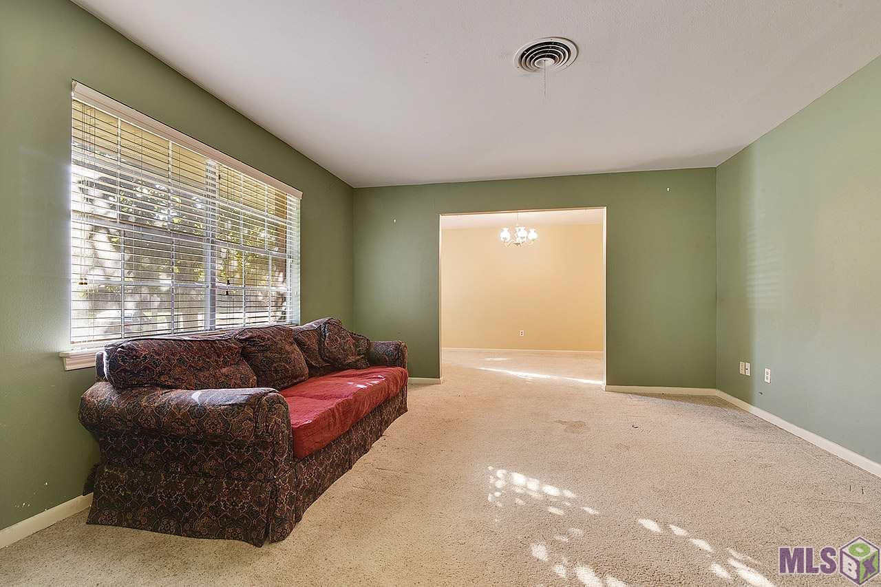 318 Robindale Circle Baton Rouge, LA 70815 - Photo 5 of 10 Gallery Image 5
