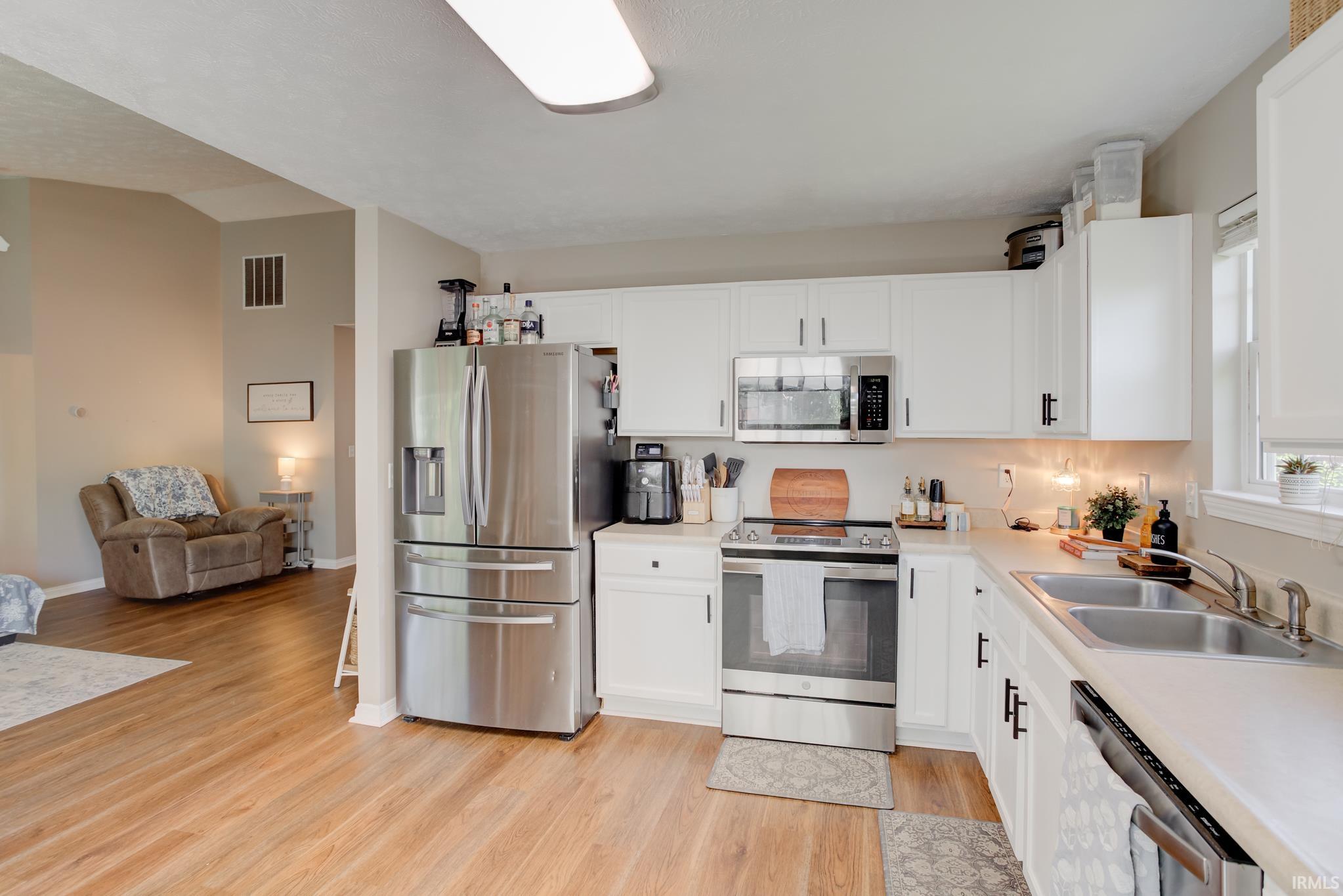 9940 Chatteris Road Evansville, IN 47725 - Photo 11 of 30